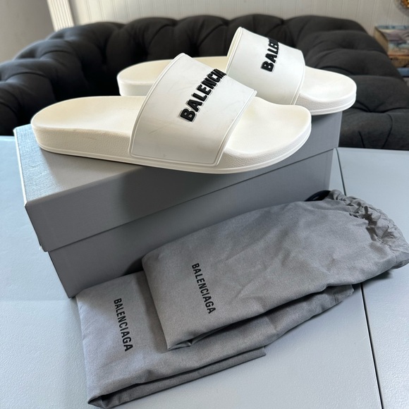 NWT Balenciaga White Pool Slide Sandals. Women’s 12 EU 42 - Picture 1 of 14